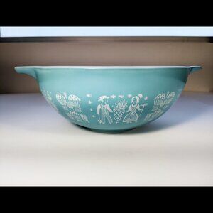 Pyrex Amish Butterprint Turquoise Blue 444 Cinderella Bowl 4 Quart Bowl Dish